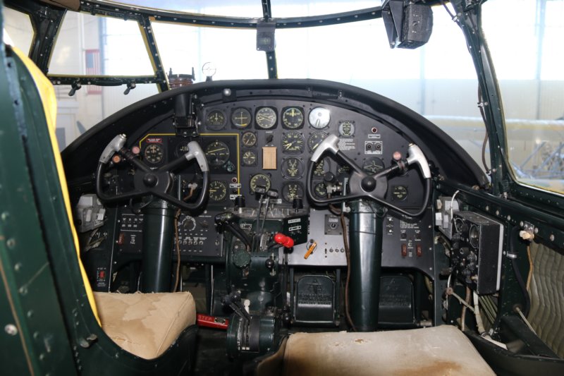 b25n1943j2.jpg
